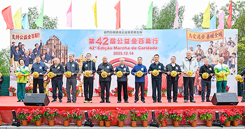 百萬行募逾千七萬善款