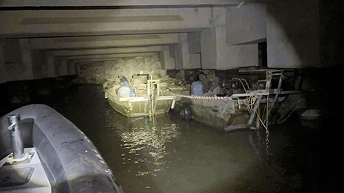 六人蛇機場北橋底被截