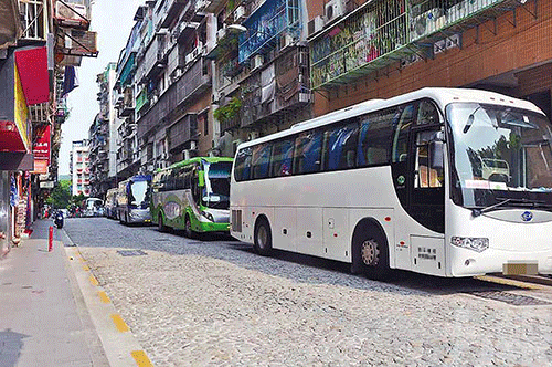 旅社禁營運屋苑穿梭巴